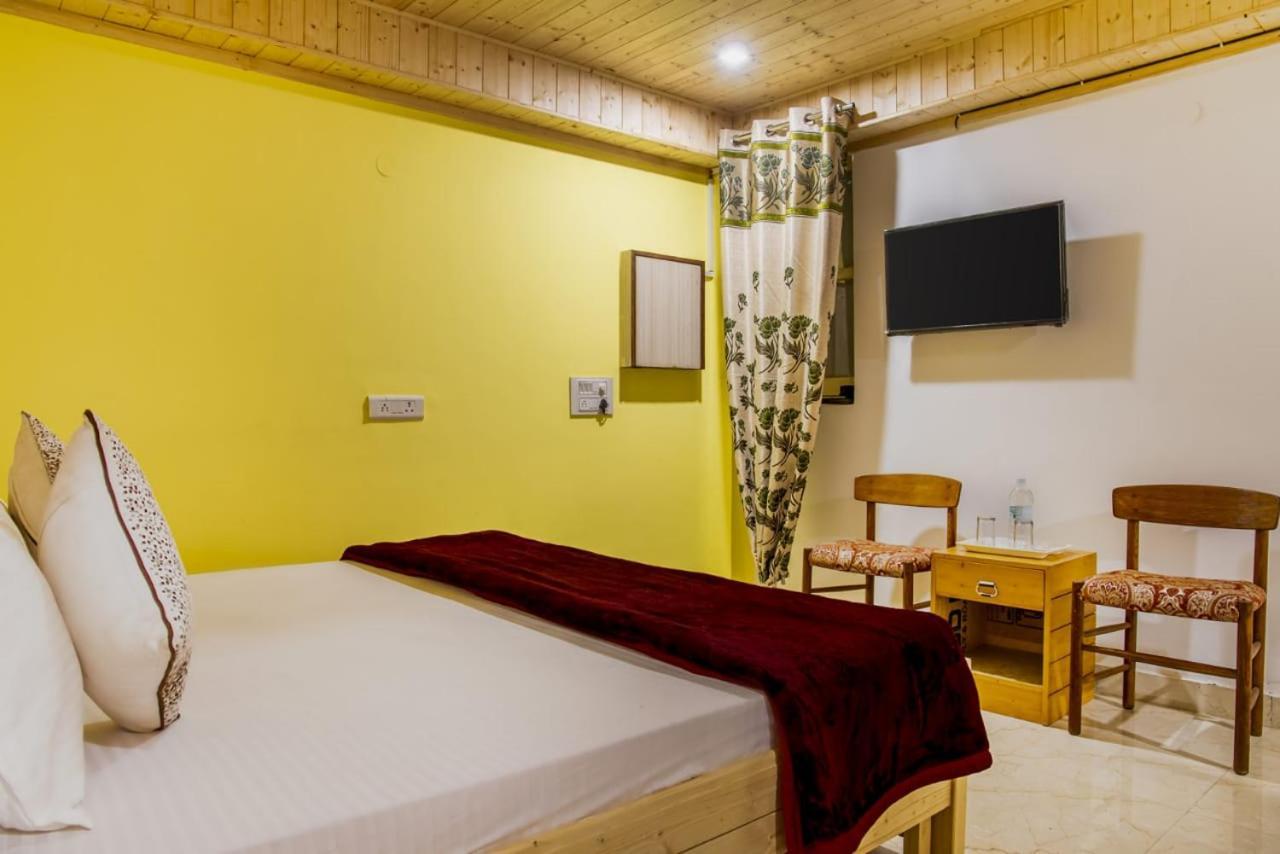 Mountain Mist Inn I Serviced Apt I Open Air Lawn & Rooftop I Bonfire I By Exotic Stays Kasauli Eksteriør billede